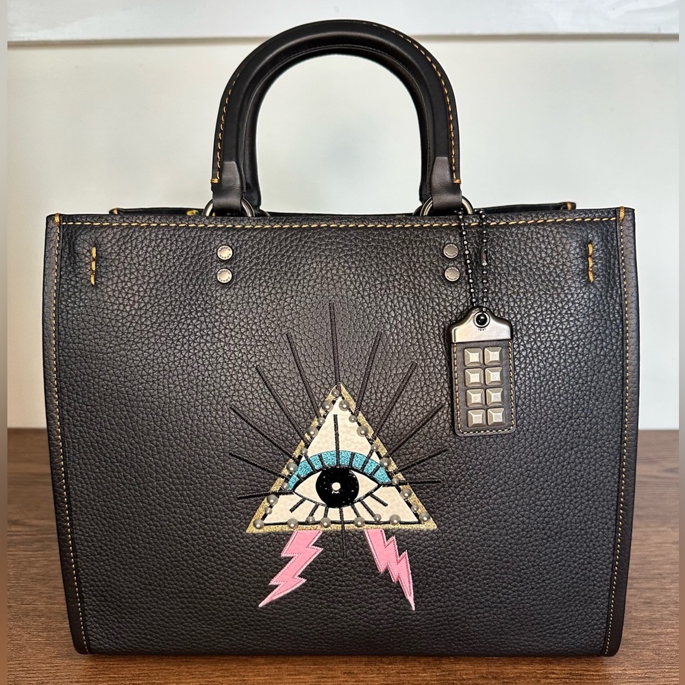 New Coach 1941 Rogue 30 With Pyramid Eye and Pyramid Charm - Picture 2 of 12